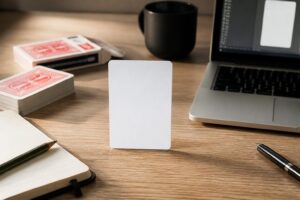 découvrez tout ce qu'il faut savoir sur la carte à jouer blanche, ses caractéristiques uniques et ses différents usages dans les jeux et activités créatives.